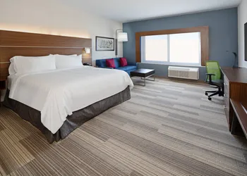 Holiday Inn Express & Suites Murrieta by IHG hotel thumbnail 7