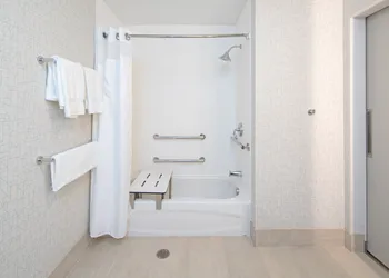 Holiday Inn Express & Suites Murrieta by IHG hotel thumbnail 8