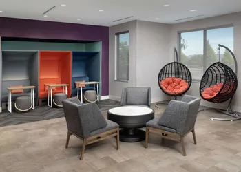 Tru by Hilton Denver Airport Tower Road hotel thumbnail 2