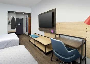 Tru by Hilton Denver Airport Tower Road hotel thumbnail 6