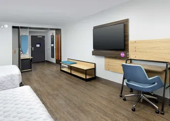Tru by Hilton Denver Airport Tower Road hotel thumbnail 7