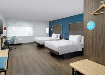 Tru by Hilton Denver Airport Tower Road hotel thumbnail 8