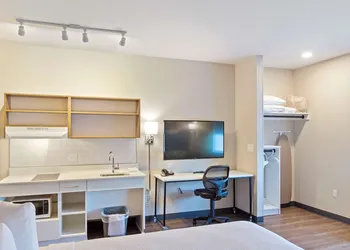 Extended Stay America Premier Suites Phoenix Chandler Downto hotel thumbnail 5