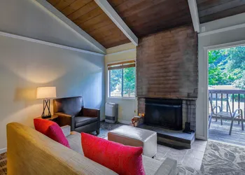 Big Sur Lodge hotel thumbnail 7