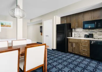 Homewood Suites by Hilton Myrtle Beach Oceanfront hotel thumbnail 7