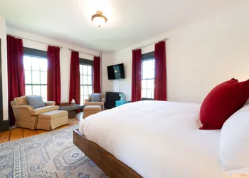 Addison Choate Inn hotel thumbnail 4