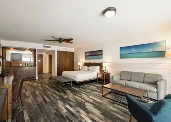 The Perry Hotel & Marina Key West hotel thumbnail 6