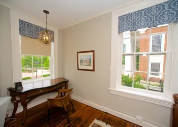 Dinsmore Boutique Inn hotel thumbnail 5