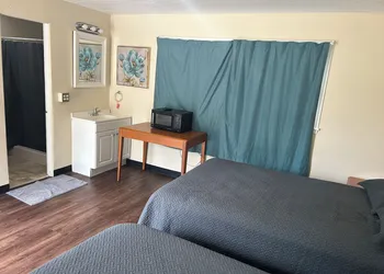Custom Stay hotel thumbnail 4