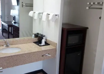 VIP Inn and Suites hotel thumbnail 7