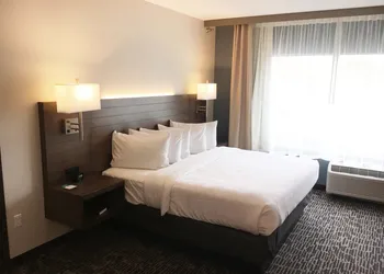 Gundersen Hotel & Suites hotel thumbnail 8
