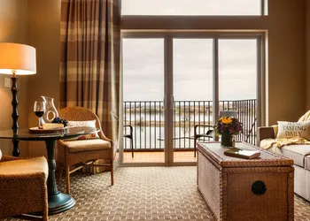The Lodge at Columbia Point hotel thumbnail 2