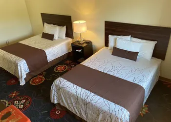 White Pine Lodge hotel thumbnail 4