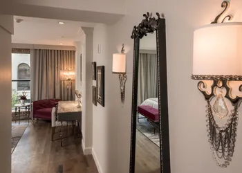The Ivey's Hotel hotel thumbnail 7