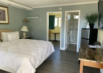 777 Motor INN hotel thumbnail 6