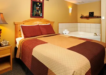 The Pointe Hotel and Suites hotel thumbnail 5