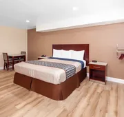 Travelodge by Wyndham Harbor City hotel detail image 3