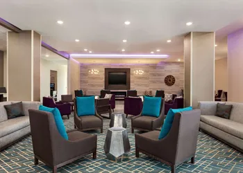 La Quinta by Wyndham Gainesville hotel thumbnail 2