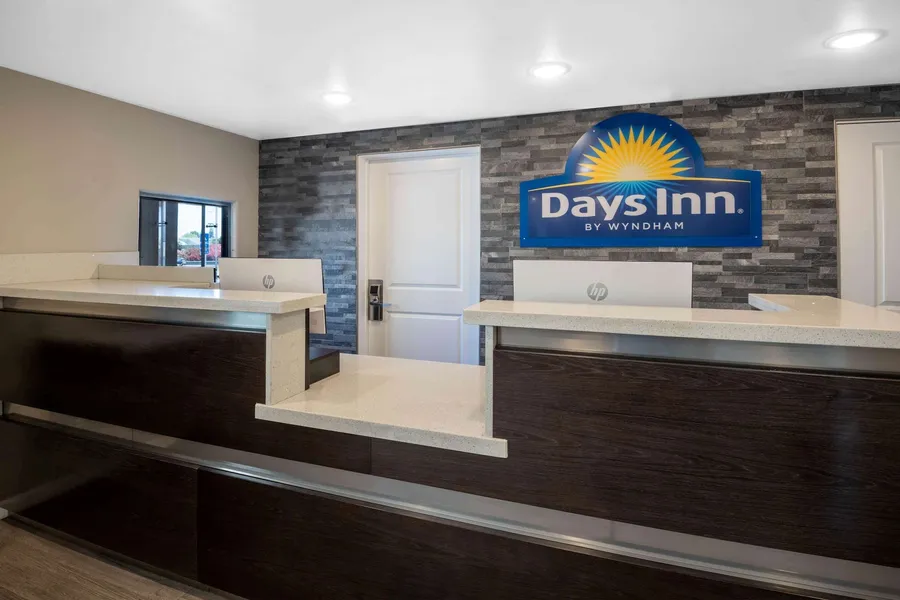 Days Inn by Wyndham Galt/Elk Grove South hotel detail image 2