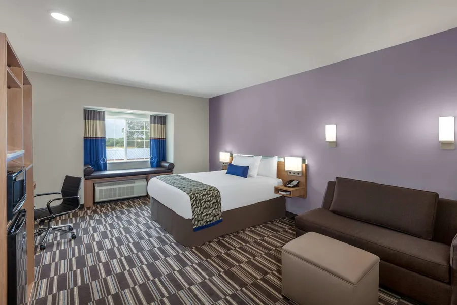 Microtel Inn & Suites by Wyndham College Station hotel detail image 6
