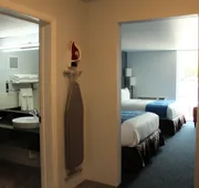 Travelodge by Wyndham Water’s Edge Hotel - Racine hotel detail image 4
