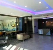 La Quinta Inn & Suites by Wyndham Dallas/Fairpark hotel detail image 3