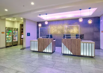 La Quinta Inn & Suites by Wyndham Dallas/Fairpark hotel thumbnail 6