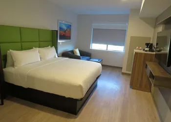 Wyndham Garden College Station hotel thumbnail 6