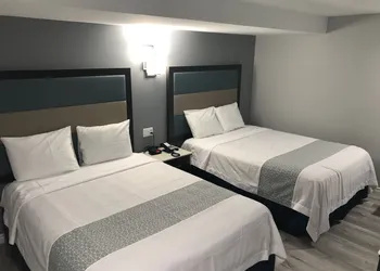 Travelodge Inn & Suites by Wyndham West Covina hotel thumbnail 4