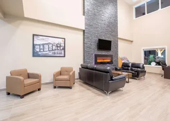 Super 8 by Wyndham Canmore hotel thumbnail 6