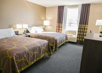 Super 8 by Wyndham Moosonee hotel thumbnail 7
