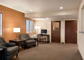 Travelodge by Wyndham Pincher Creek hotel thumbnail 2