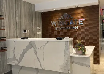 Wingate by Wyndham New York Midtown South/5th Ave hotel thumbnail 2