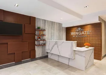 Wingate by Wyndham New York Midtown South/5th Ave hotel thumbnail 3