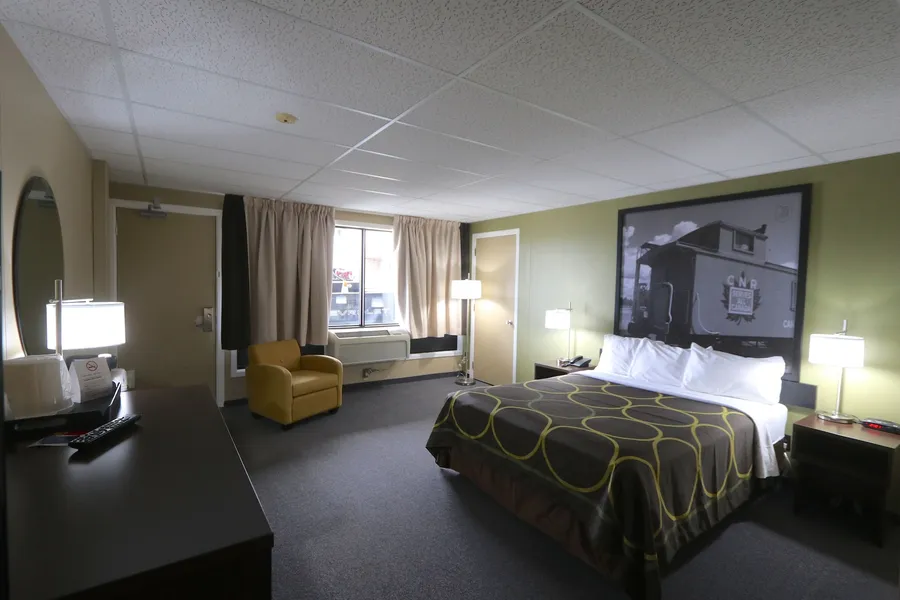 Super 8 by Wyndham Hearst ON hotel detail image 6