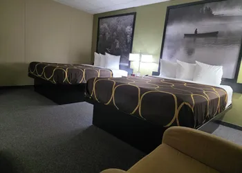Super 8 by Wyndham Hearst ON hotel thumbnail 7