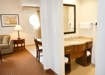 Penn Wells Lodge hotel thumbnail 4