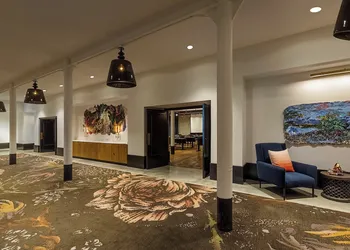 Crossroads Hotel hotel thumbnail 4
