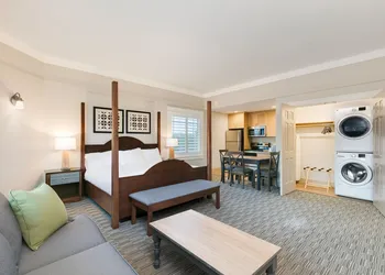 Carlisle Inn hotel thumbnail 5