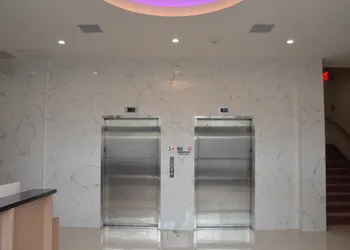 Lic Plaza Hotel hotel thumbnail 4