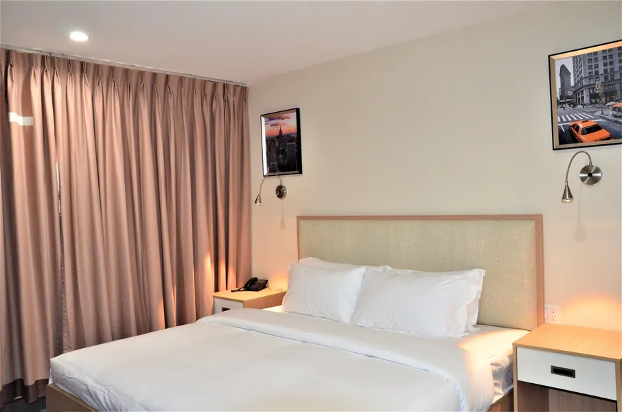 Lic Plaza Hotel hotel detail image 6