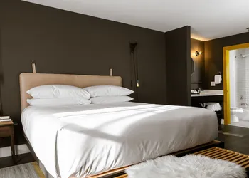 Bode Nashville hotel thumbnail 6