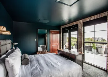 Ironworks Hotel Indy hotel thumbnail 8
