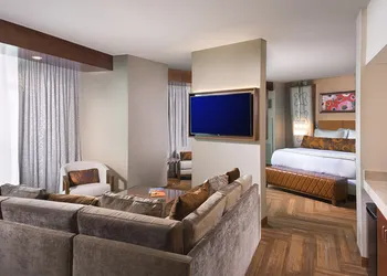 del Lago Resort & Casino hotel thumbnail 8