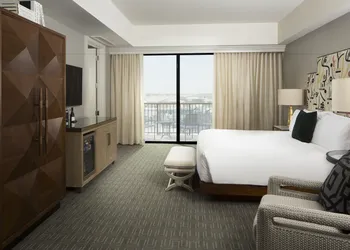 Hotel ZaZa Houston Memorial City hotel thumbnail 5
