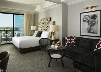Hotel ZaZa Houston Memorial City hotel thumbnail 7
