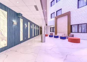 EST Hotel hotel thumbnail 2