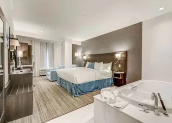 EST Hotel hotel thumbnail 3