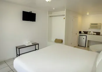 Banana Peel Lodge hotel thumbnail 4