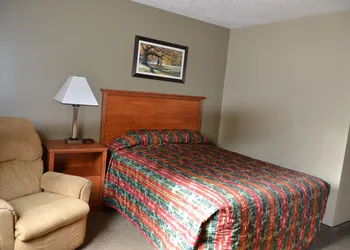 Carrington Inn & Suites hotel thumbnail 6